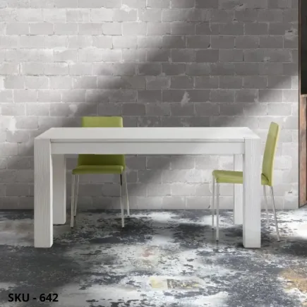 marca-design-shop-Tavolo-allungabile-bianco-con-2-prolunghe-Stile-Moderno-Made-in-Italy-marca-design-sku642-ambientata