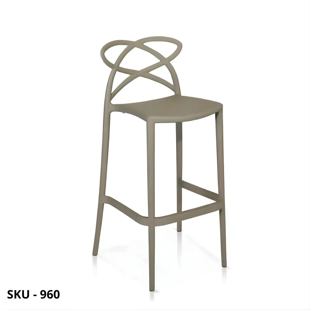 marca-design-shop-stile-moderno-stile-contemporaneo-Set di 4 Sgabelli Impilabili in Polipropilene con Schienale di Design