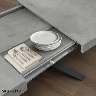 Tavolo Allungabile con Piano in Nobilitato e Base in Metallo – Stile Contemporaneo – Made in Italy