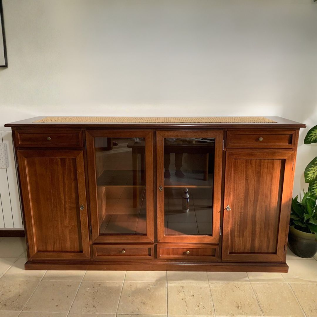 Credenza classica in legno massello, 4 ante e 4 cassetti, finitura noce scuro