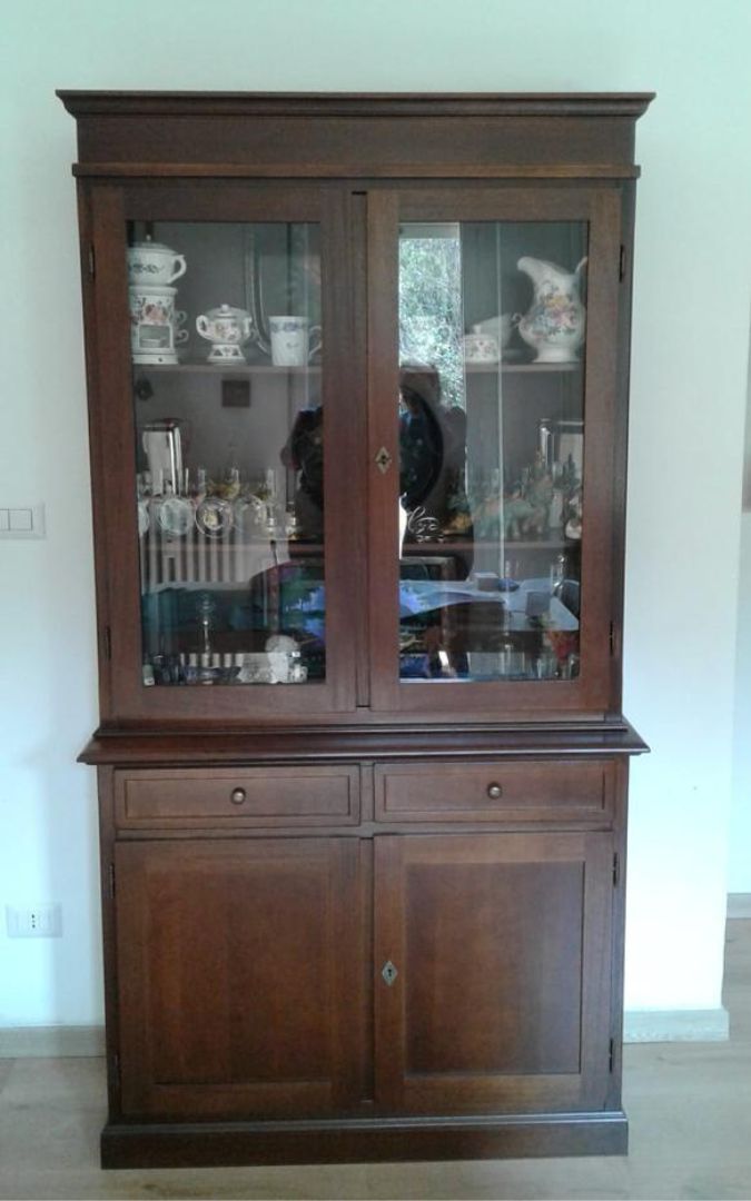 Vetrina classica in legno stile arte povera, 2 ante e 2 cassetti