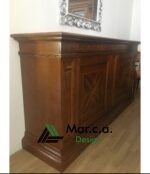 Credenza in Finitura Bassano con Struttura in Noce Dotata di 2 Ante