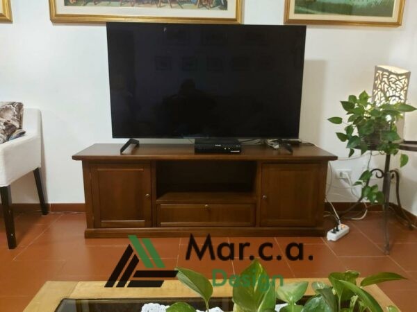 Bellissimo Mobile Porta Tv In Legno Di Pioppo Color Noce Con 1 Cassetto E 2 Ante