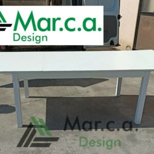 Tavolo bianco frassinato con finitura materica - Marca Design