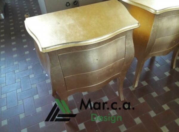 Comodino classico foglia oro con due cassetti - Mar.c.a. Design