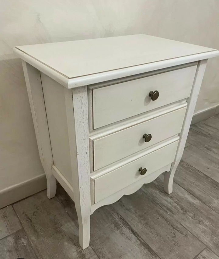 comodino-pioppo-massello-3-cassetti-marca-design